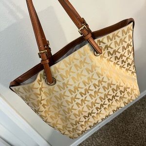 Michael Kors purse